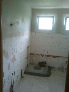 Pendant... Démolition totale de la dalle au plafond!!