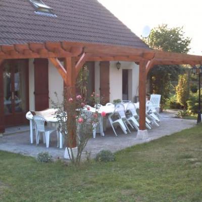 Fabrication d'une pergola en pin.